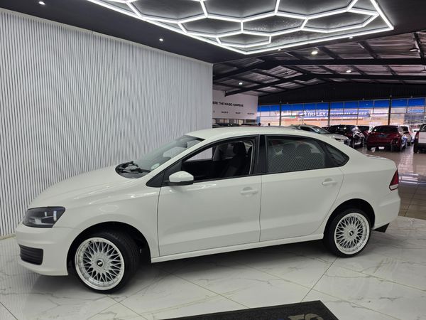 2018 Volkswagen Polo Sedan 1.6 Trendline - Image 7